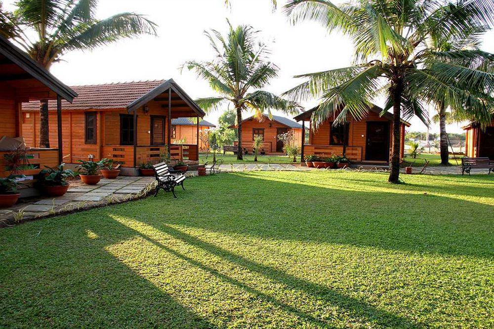 Beira Mar Beach Resort Benaulim Exteriör bild