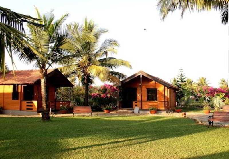 Beira Mar Beach Resort Benaulim Exteriör bild