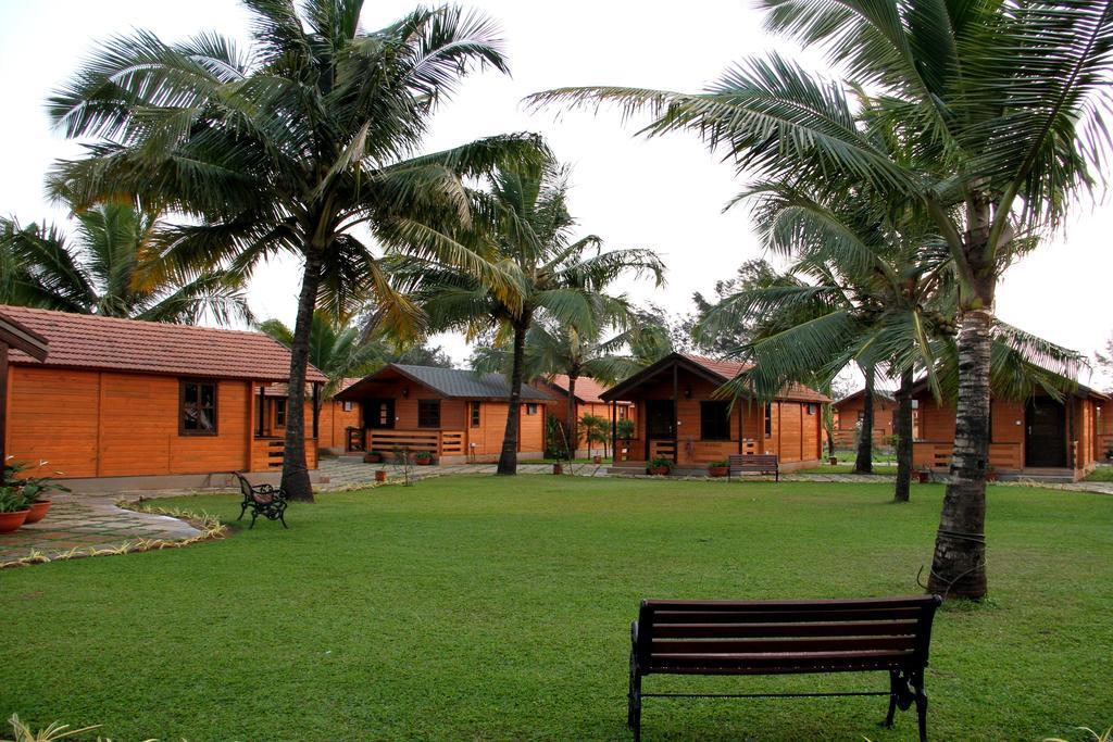 Beira Mar Beach Resort Benaulim Exteriör bild
