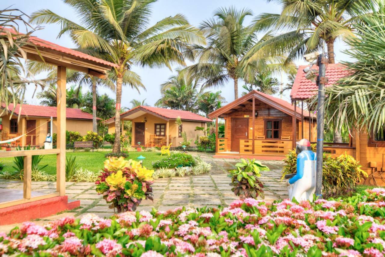 Beira Mar Beach Resort Benaulim Exteriör bild